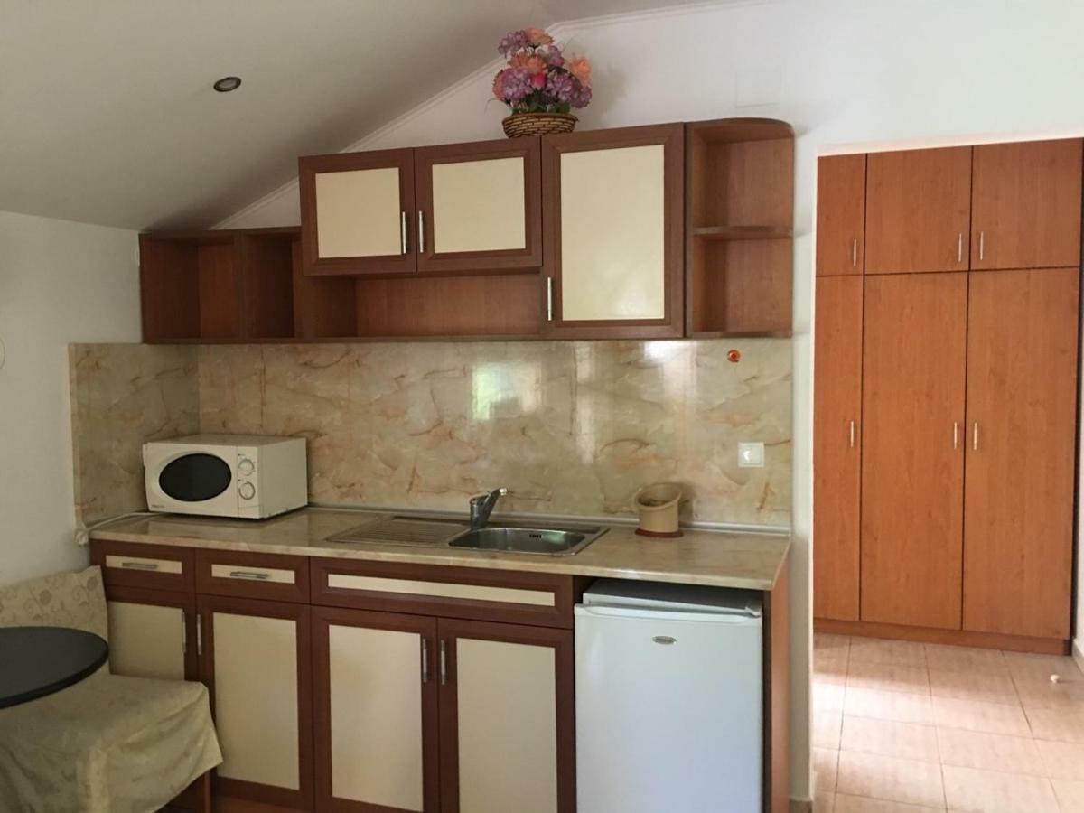 Трите Щерки טריאבנה מראה חיצוני תמונה